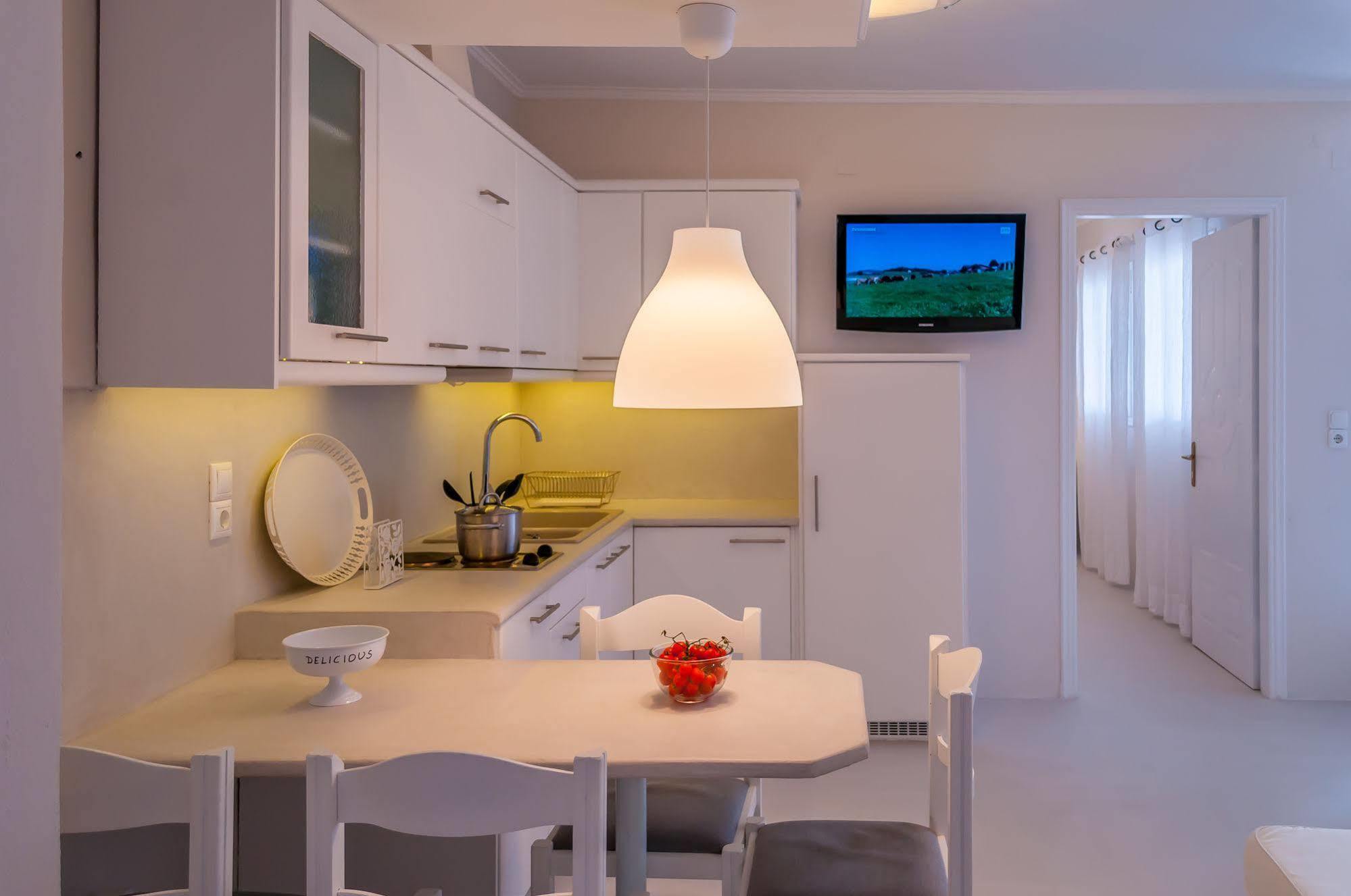 Milos Bay Suites Adamantas  Zewnętrze zdjęcie